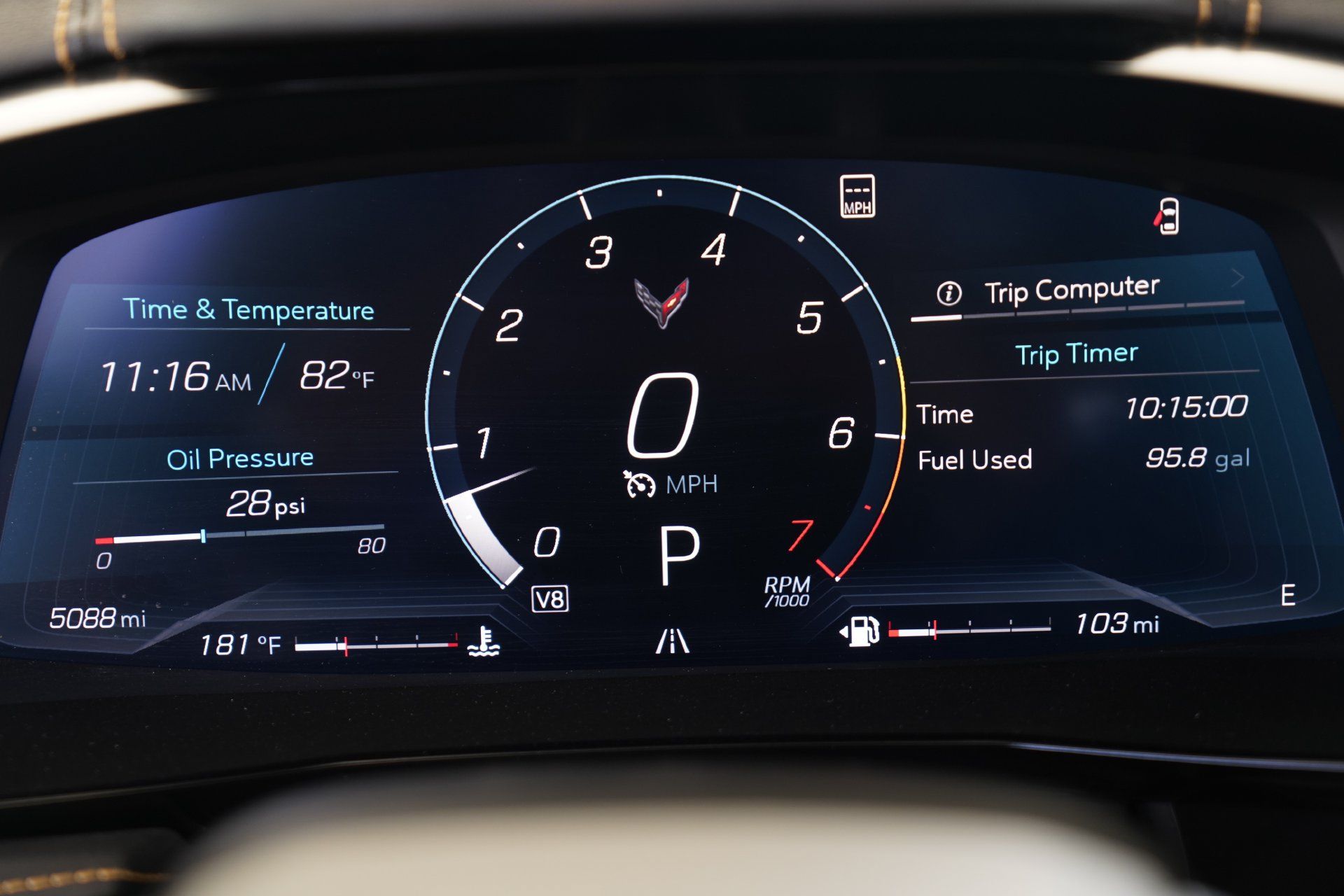 Used 2021 Chevrolet Corvette Stingray Preferred Cpe w/ Engine Appearance Package RWD image 18