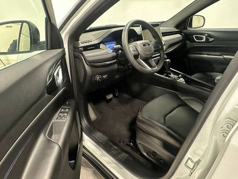 Used 2026 Jeep Compass Limited AWD/4WD image 20