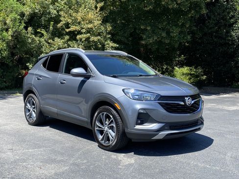 Used 2022 Buick Encore GX Select FWD image 2