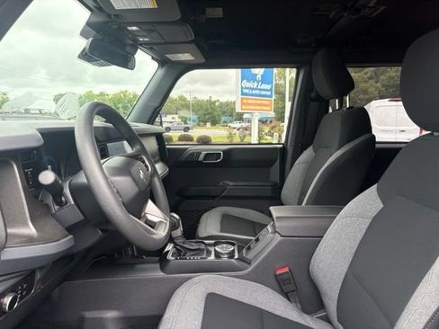 Used 2025 Ford Bronco 4-Door w/ Sasquatch Package AWD/4WD image 14