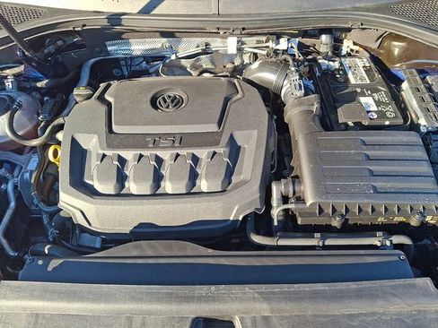 Used 2022 Volkswagen Tiguan SEL R-Line image 29