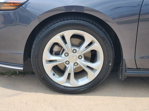 Used 2023 Honda Accord LX image 11