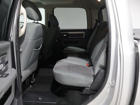 Used 2017 RAM 1500 Big Horn AWD/4WD image 17