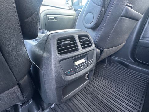Used 2022 Honda Pilot EX-L image 12