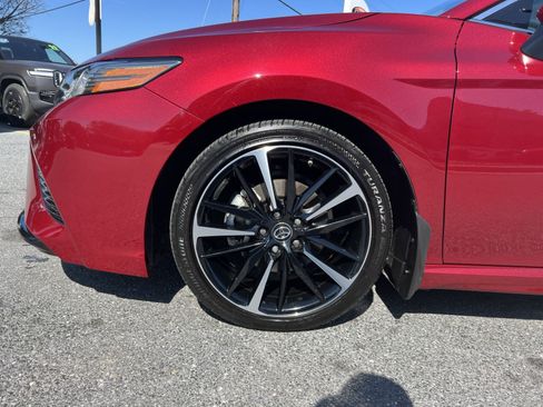 Used 2018 Toyota Camry XSE w/ Four Season Floor Mat Package FWD image 12