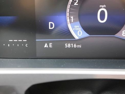 Used 2024 Volkswagen Tiguan SE R-Line w/ MDO Package, Two-Row AWD/4WD image 30