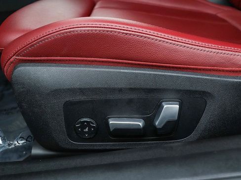 Used 2024 BMW 430i Convertible w/ M Sport Package image 26