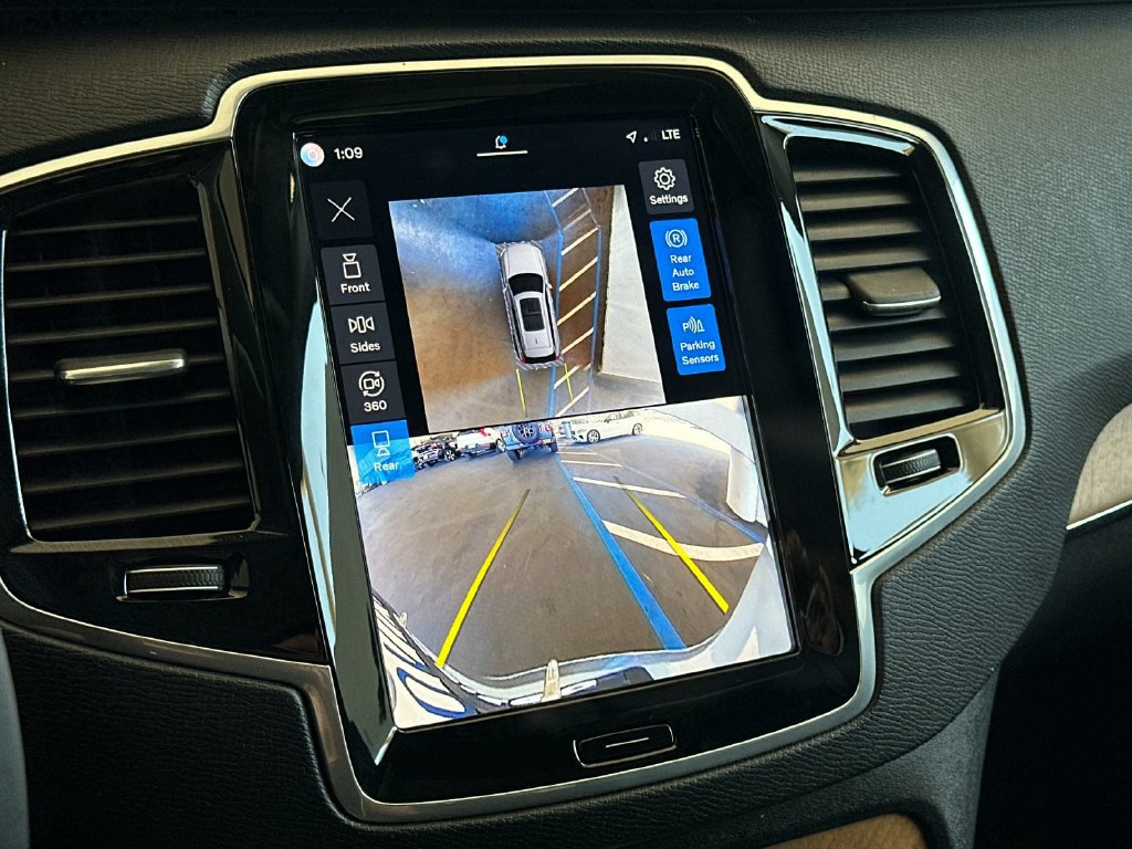 Certified 2024 Volvo XC90 T8 Plus AWD/4WD image 20