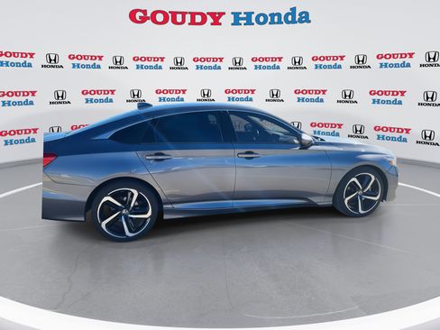 Used 2020 Honda Accord Sport image 9