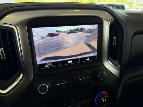 Used 2020 Chevrolet Silverado 2500 LT w/ Texas Edition AWD/4WD image 27