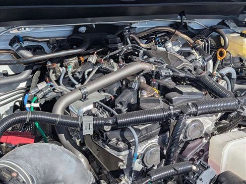 Used 2025 Toyota Tacoma SR5 image 21