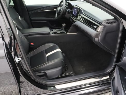 Certified 2025 Toyota Camry SE w/ Convenience Package FWD image 36