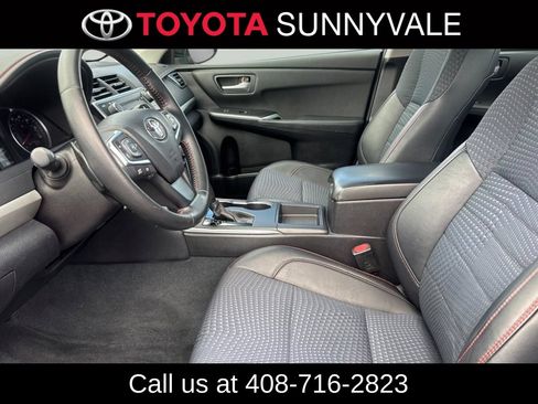 Used 2015 Toyota Camry SE FWD image 14