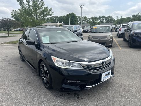 Used 2017 Honda Accord Sport Special Edition image 2