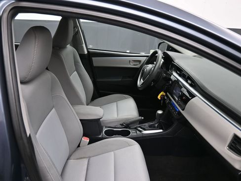 Used 2016 Toyota Corolla LE image 24