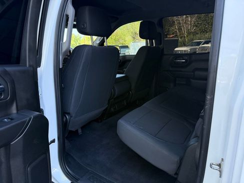 Used 2020 Chevrolet Silverado 1500 Custom Trail Boss w/ Custom Convenience Package AWD/4WD image 31