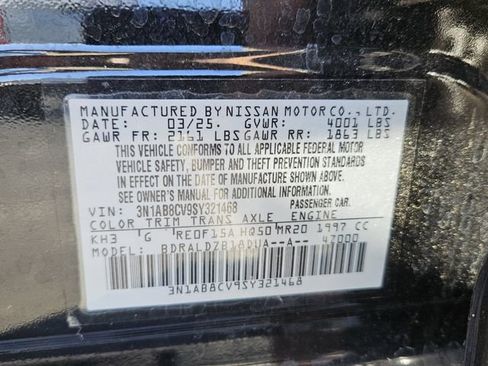 Used 2025 Nissan Sentra SV FWD image 16