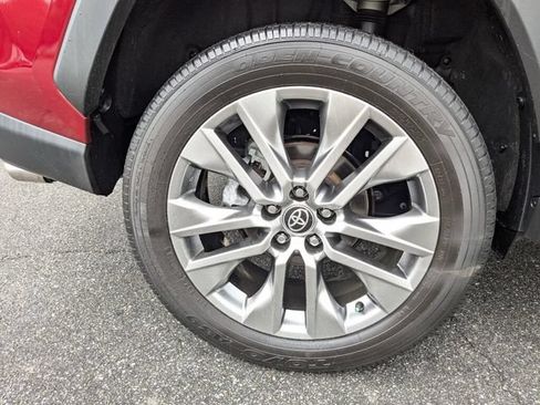 Used 2023 Toyota RAV4 XLE Premium FWD image 12