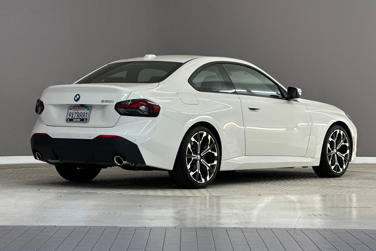 Used 2026 BMW 230i Coupe w/ Convenience Package RWD image 8