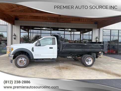 Used 2018 Ford F550 4x4 Regular Cab Super Duty image 1