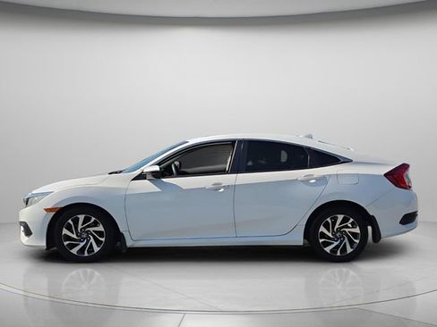 Used 2017 Honda Civic EX image 3