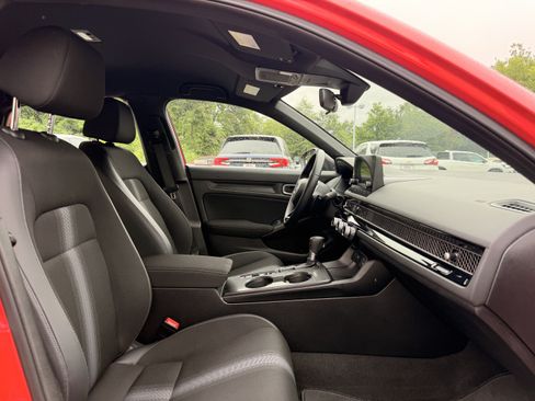 Used 2023 Honda Civic Sport image 12