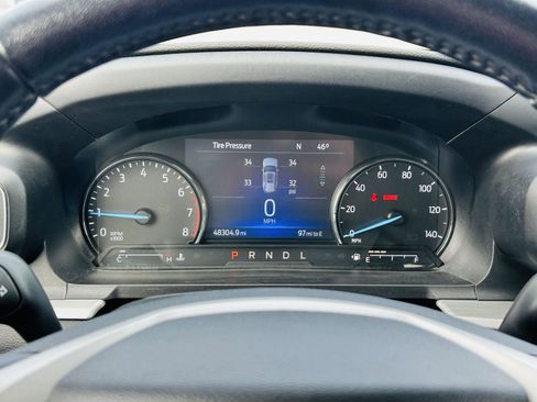 Used 2022 Ford Explorer XLT w/ Equipment Group 202A image 19