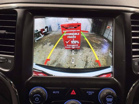 Used 2018 Jeep Grand Cherokee Altitude AWD/4WD image 28