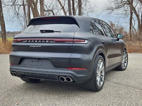 Certified 2024 Porsche Cayenne S image 7