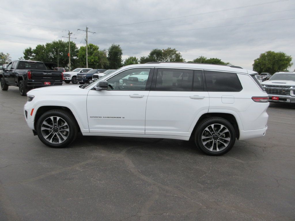 Used 2022 Jeep Grand Cherokee L Overland AWD/4WD image 11