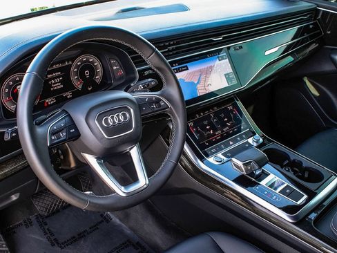 Used 2025 Audi Q7 2.0T Premium w/ Convenience Package AWD/4WD image 15