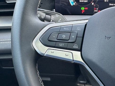 New 2026 Volkswagen Tiguan SE image 39