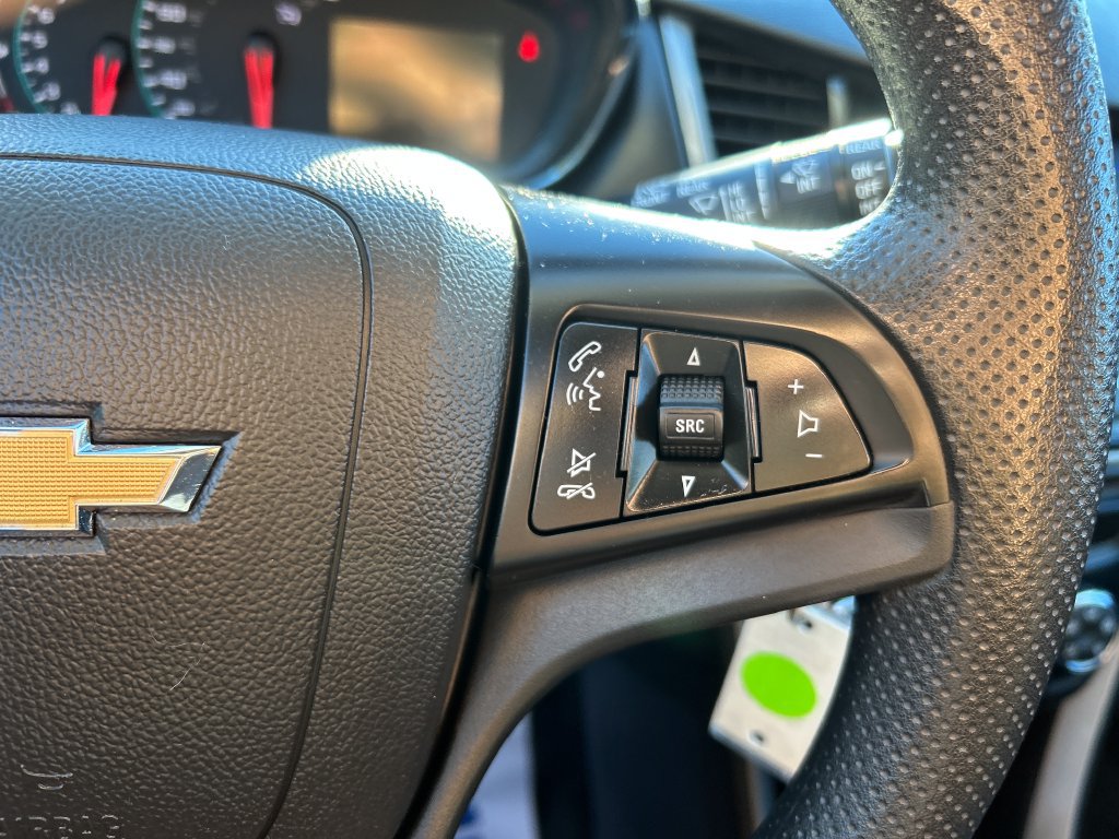 Used 2020 Chevrolet Trax LS w/ Tint and Cruise Package FWD image 22