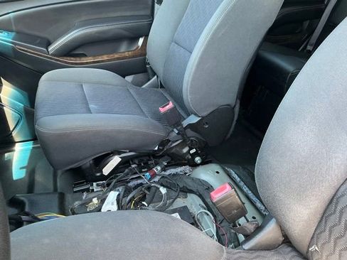 Used 2015 Chevrolet Tahoe 4WD w/ Remote Keyless Entry Package image 31