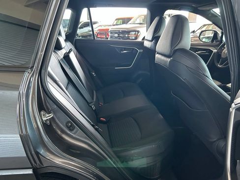 Used 2025 Toyota RAV4 XSE AWD/4WD image 39