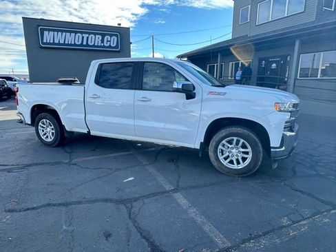 Used 2019 Chevrolet Silverado 1500 LT w/ Z71 Off-Road Package AWD/4WD image 25