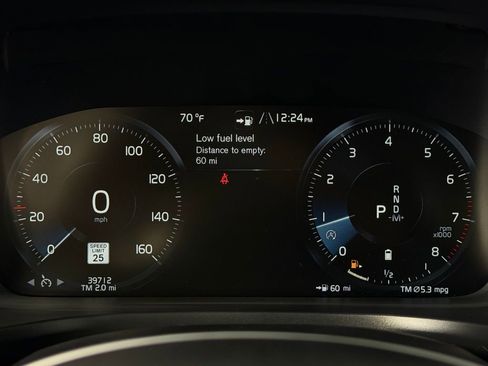 Used 2022 Volvo S60 B5 Momentum image 14