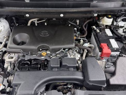 Used 2025 Toyota RAV4 LE FWD image 37