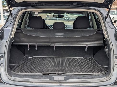 Used 2019 Nissan Murano SV w/ Premium Package image 22