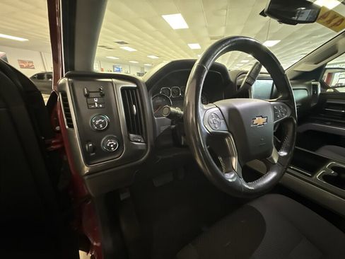 Used 2018 Chevrolet Silverado 1500 LT w/ All Star Edition AWD/4WD image 13