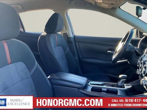 Used 2021 Nissan Sentra SR FWD image 29