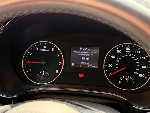 Used 2023 Kia Seltos S AWD/4WD image 23