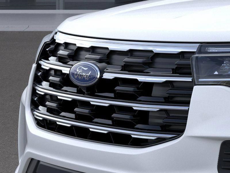 New 2026 Ford Explorer Active RWD image 17