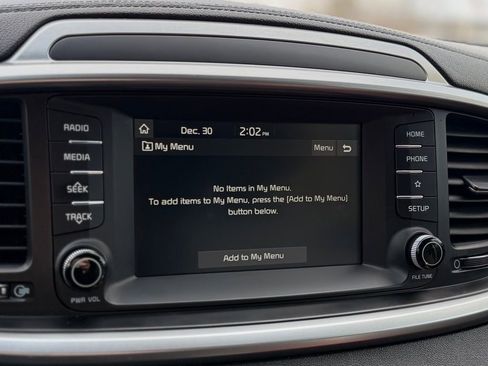 Used 2019 Kia Sorento S image 10