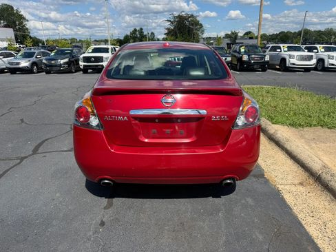 Used 2009 Nissan Altima 2.5 SL w/ Technology Pkg FWD image 6