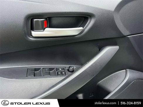 Used 2021 Toyota Corolla LE image 20