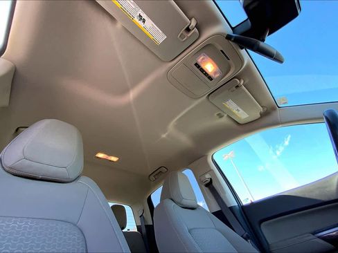 Used 2015 GMC Canyon SLE w/ SLE Convenience Package image 14