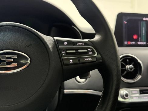 Used 2018 Kia Stinger GT2 AWD/4WD image 23