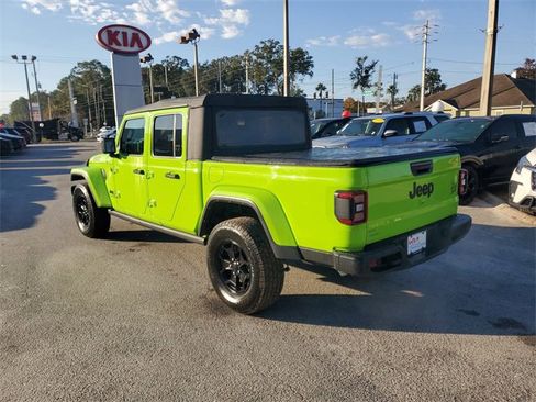 Used 2021 Jeep Gladiator Willys image 3