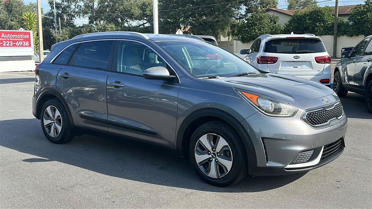 Used 2018 Kia Niro LX FWD image 6